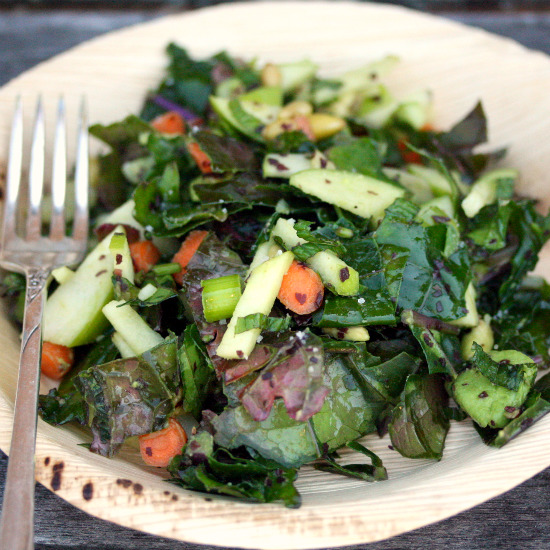 kale salad with apples