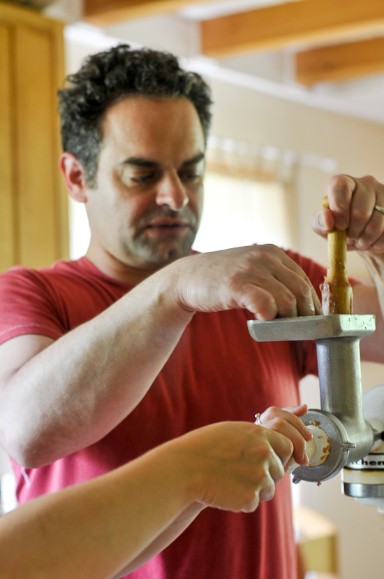 how-to-stuff-sausages