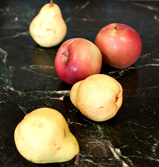 Bartlett pears and a couple of apples.