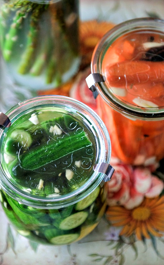 spicy lacto-fermented pickles | healthy green kitchen
