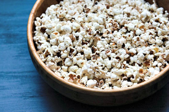 garlic parmesan popcorn garlic parmesan popcorn | healthy green kitchen