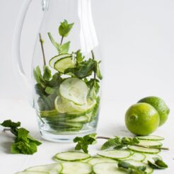 Mulit-Vitamin Infused Water | Lauren Caris Cooks