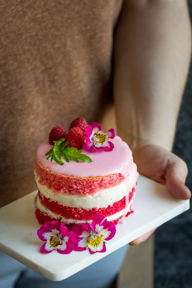 How cute are these ombre rhubarb mini cakes?! Sandwiched together with fresh rhubarb compote and creamy buttercream, you're going to love them!